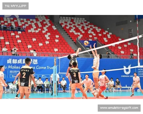 成都蓉城球迷歧视言行致俱乐部受罚，主场部分看台遭禁赛